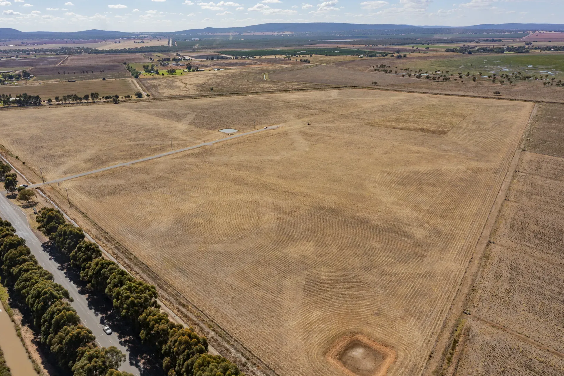 Aerial of Murrumbidgee Irrigation Area near Leeton Rise